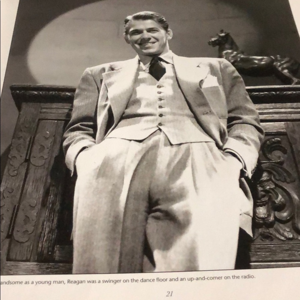 Ronald Reagan🤑 - Picture 5 of 7